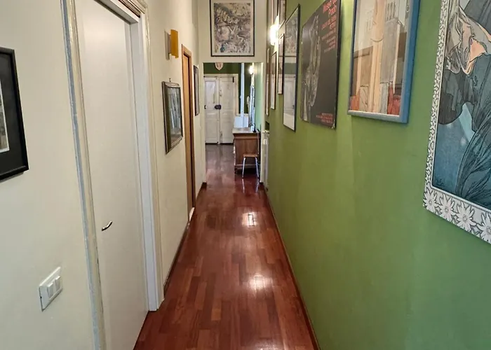 The Gallery House